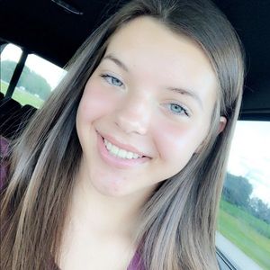 Meet your Posher, Hailey